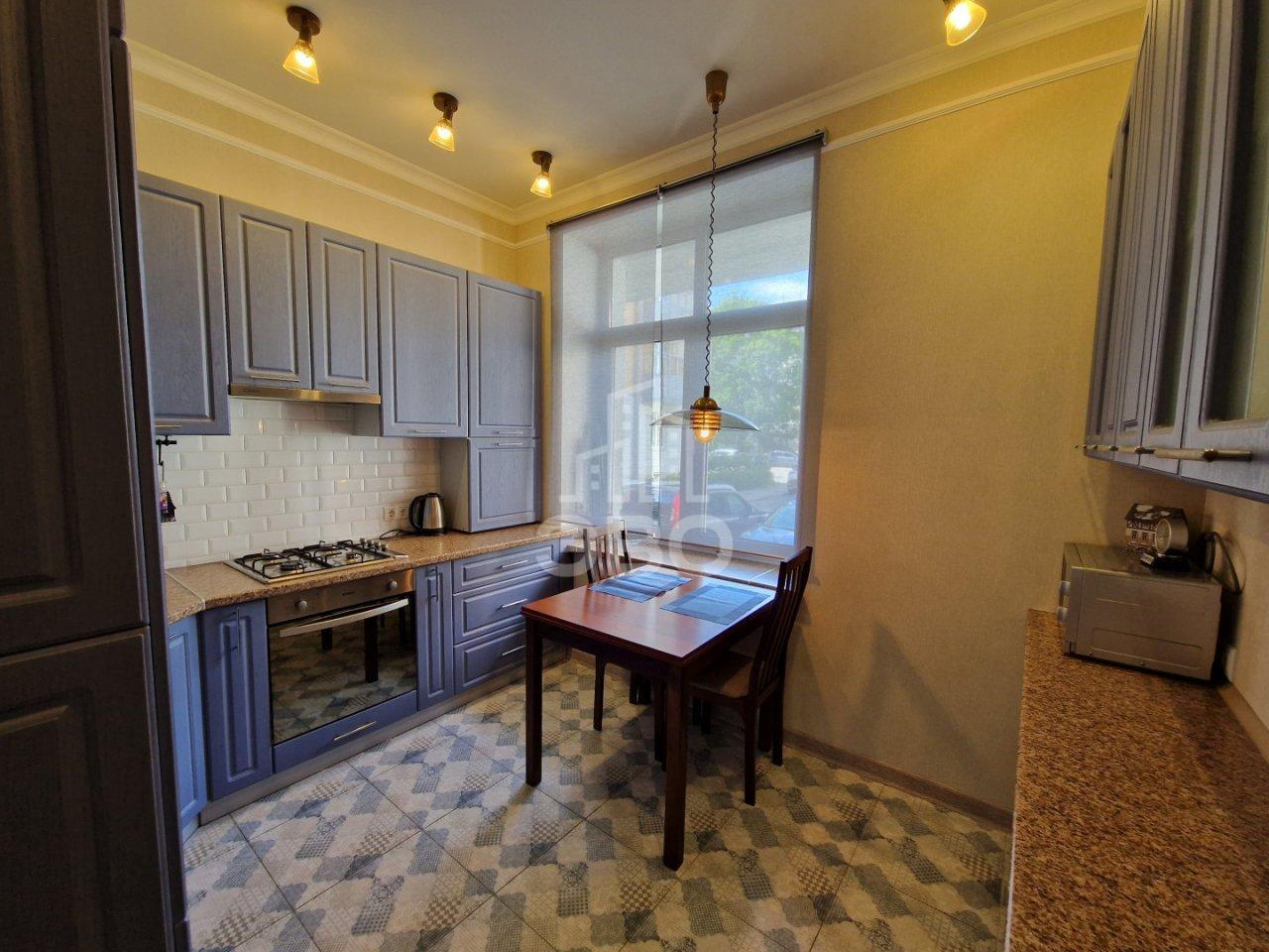 однокомнатная квартира в Санкт-Петербурге по адресу: Оранжерейная ул., 51а