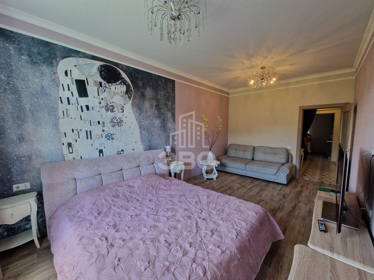 однокомнатная квартира в Санкт-Петербурге по адресу: Оранжерейная ул., 51а