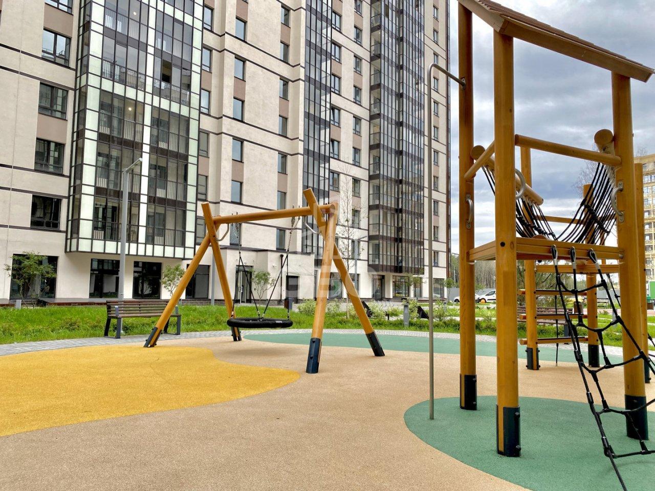 однокомнатная квартира в Санкт-Петербурге по адресу: Авиаконструкторов проспект, 61, строение 1