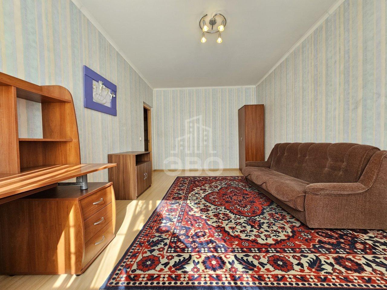 трехкомнатная квартира в Санкт-Петербурге по адресу: Савушкина ул., 127