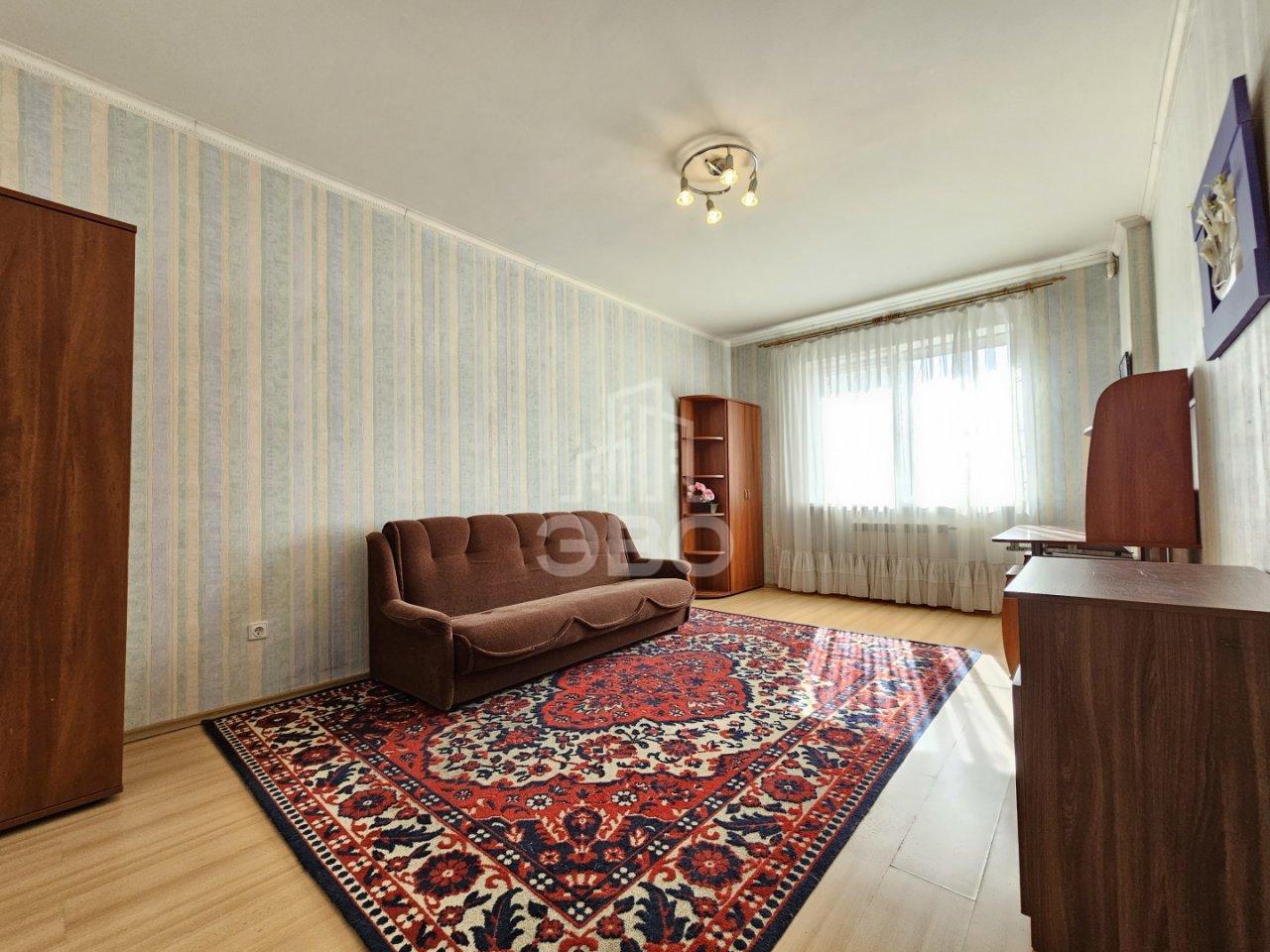 трехкомнатная квартира в Санкт-Петербурге по адресу: Савушкина ул., 127