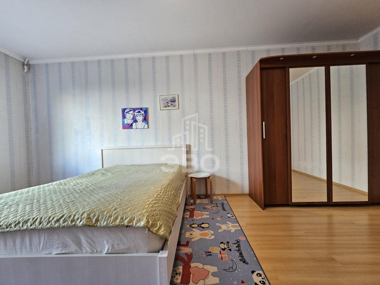 трехкомнатная квартира в Санкт-Петербурге по адресу: Савушкина ул., 127