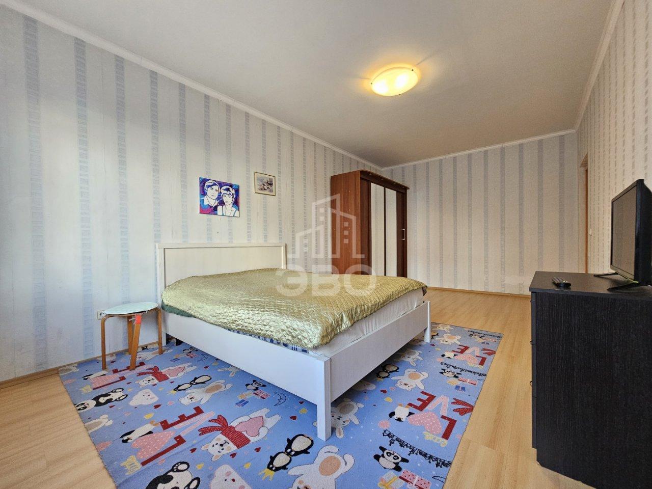 трехкомнатная квартира в Санкт-Петербурге по адресу: Савушкина ул., 127