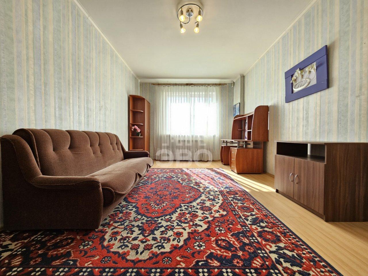 трехкомнатная квартира в Санкт-Петербурге по адресу: Савушкина ул., 127