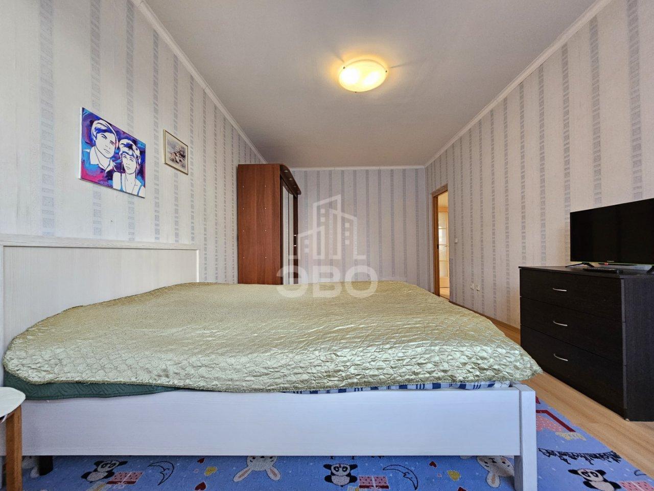 трехкомнатная квартира в Санкт-Петербурге по адресу: Савушкина ул., 127