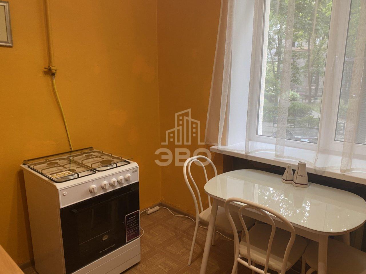 двухкомнатная квартира в Санкт-Петербурге по адресу: Трефолева ул., 3