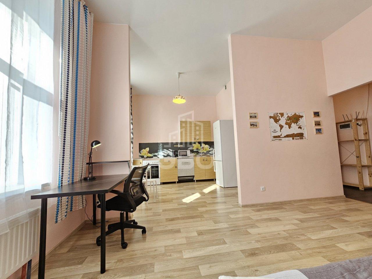 однокомнатная квартира в Санкт-Петербурге по адресу: Лиственная ул., 18, к 1