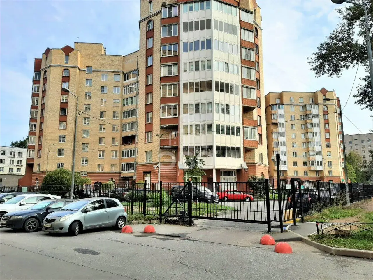 трехкомнатная квартира в Санкт-Петербурге по адресу: Ленинский проспект, 147, к 2