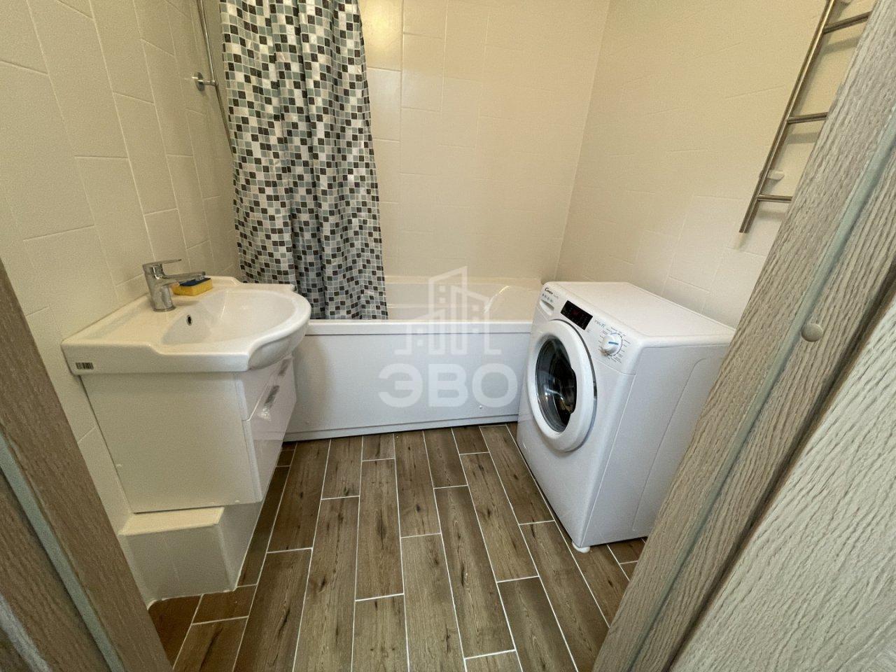 двухкомнатная квартира в Санкт-Петербурге по адресу: Дыбенко ул., 7, к 1