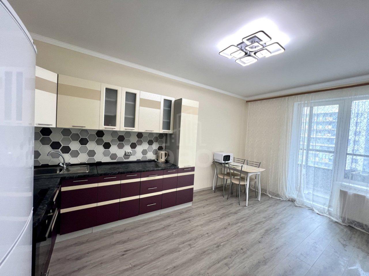 двухкомнатная квартира в Санкт-Петербурге по адресу: Среднерогатская ул., 13