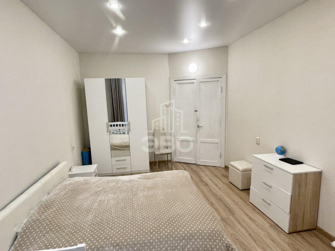 четырехкомнатная квартира в Санкт-Петербурге по адресу: Реки Фонтанки наб., 103, литера А