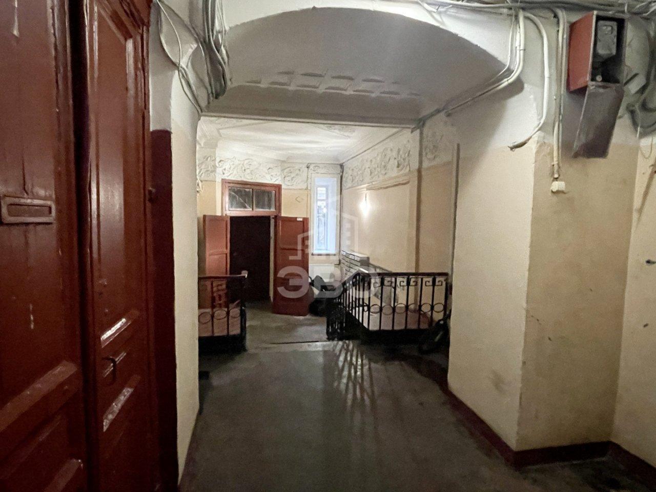 четырехкомнатная квартира в Санкт-Петербурге по адресу: Реки Фонтанки наб., 103, литера А