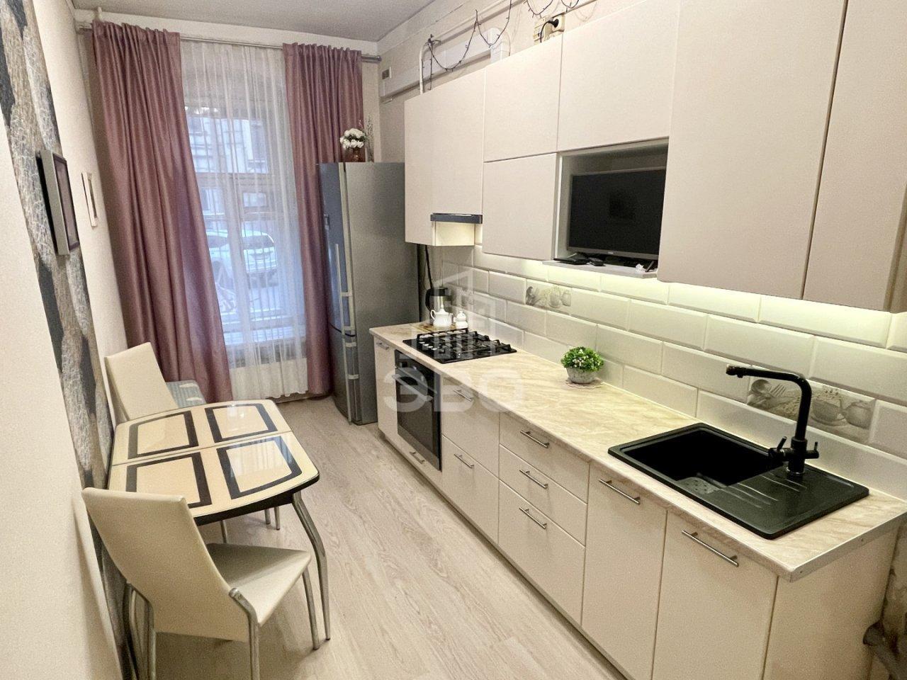 четырехкомнатная квартира в Санкт-Петербурге по адресу: Реки Фонтанки наб., 103, литера А