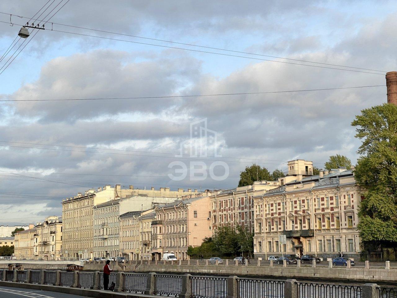 четырехкомнатная квартира в Санкт-Петербурге по адресу: Реки Фонтанки наб., 103, литера А