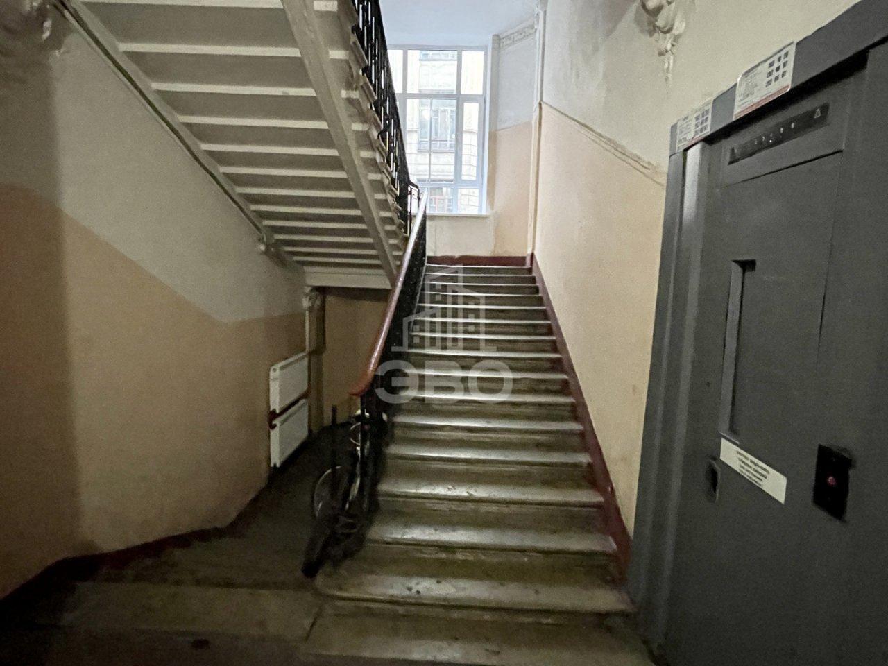 четырехкомнатная квартира в Санкт-Петербурге по адресу: Реки Фонтанки наб., 103, литера А