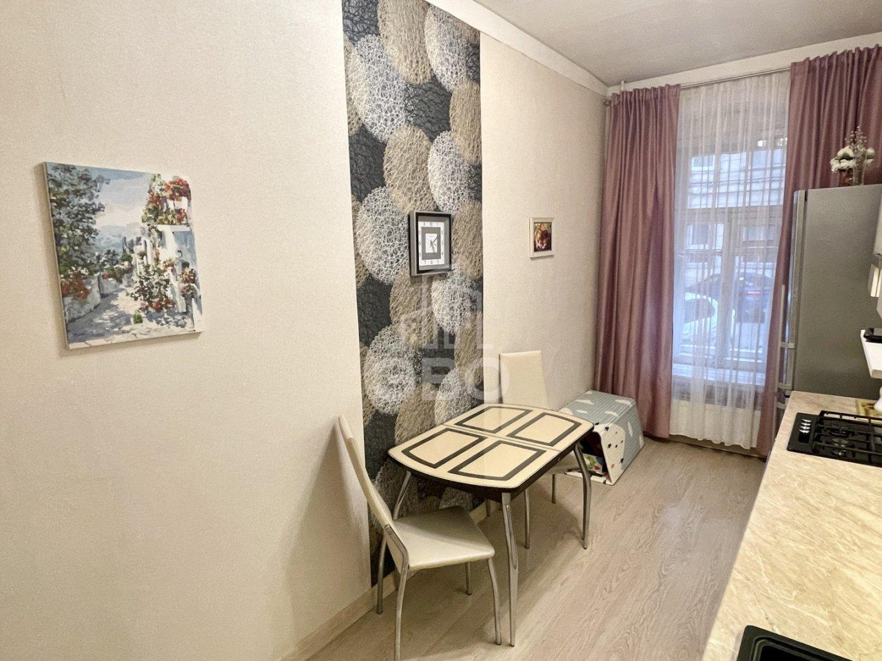 четырехкомнатная квартира в Санкт-Петербурге по адресу: Реки Фонтанки наб., 103, литера А