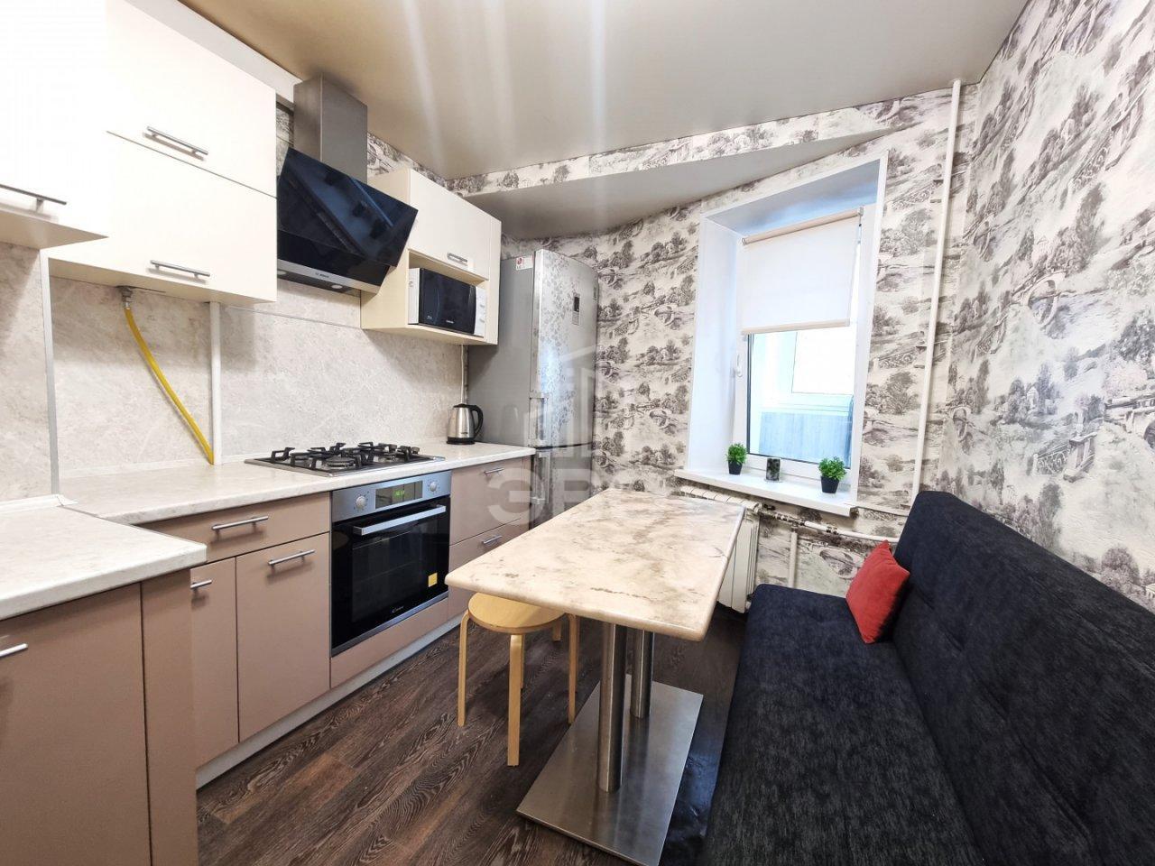 однокомнатная квартира в Санкт-Петербурге по адресу: Художников проспект, 9, к 1