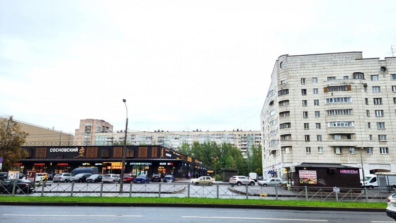 однокомнатная квартира в Санкт-Петербурге по адресу: Художников проспект, 9, к 1