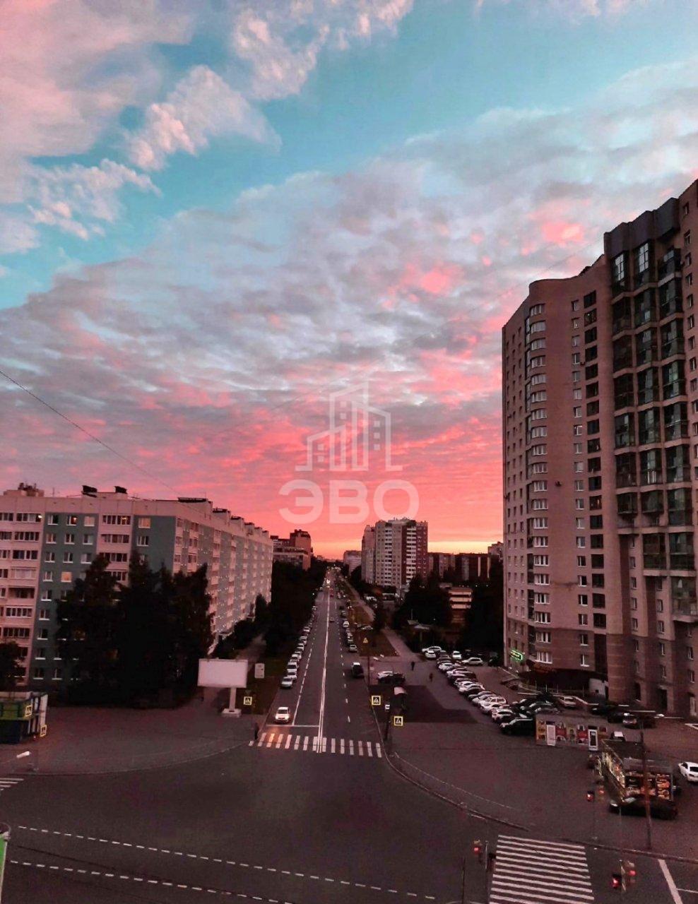 однокомнатная квартира в Санкт-Петербурге по адресу: Художников проспект, 9, к 1