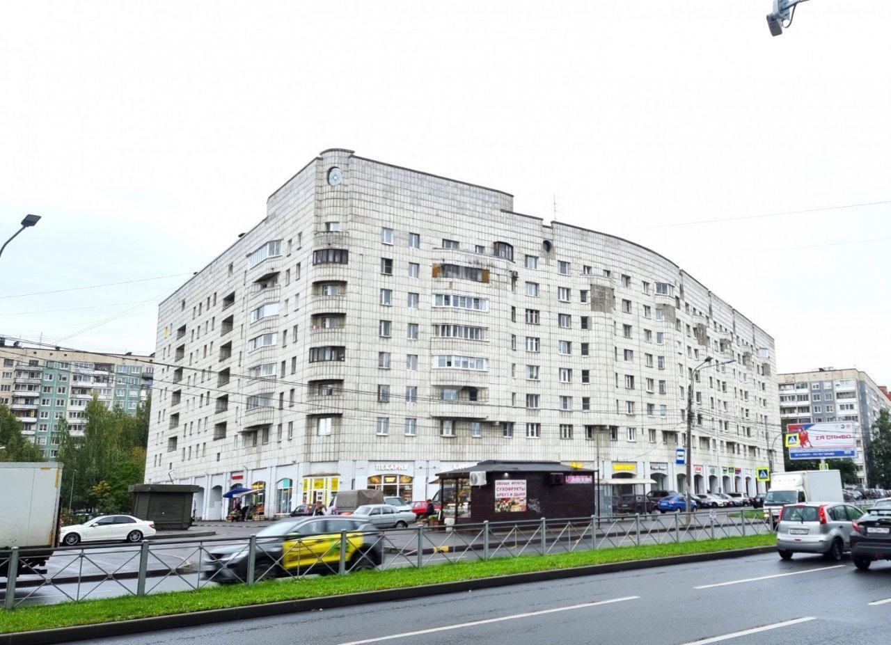 однокомнатная квартира в Санкт-Петербурге по адресу: Художников проспект, 9, к 1