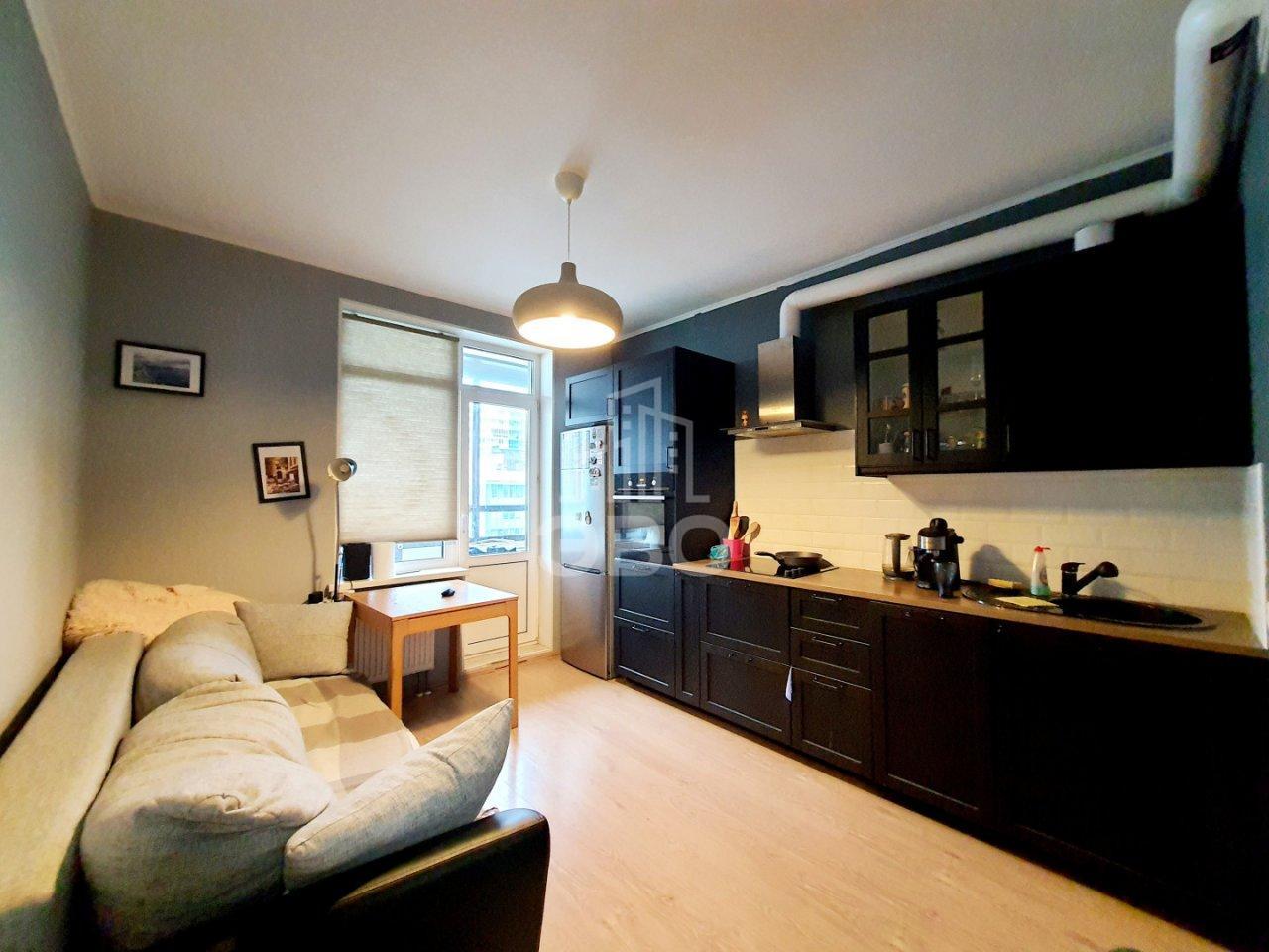 однокомнатная квартира в Санкт-Петербурге по адресу: Арцеуловская аллея, 23, к 1