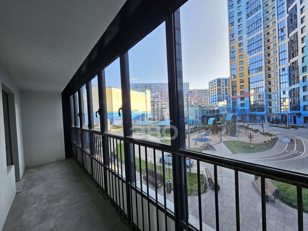 трехкомнатная квартира в Санкт-Петербурге по адресу: Вилькицкий б-р., 7, строение 1