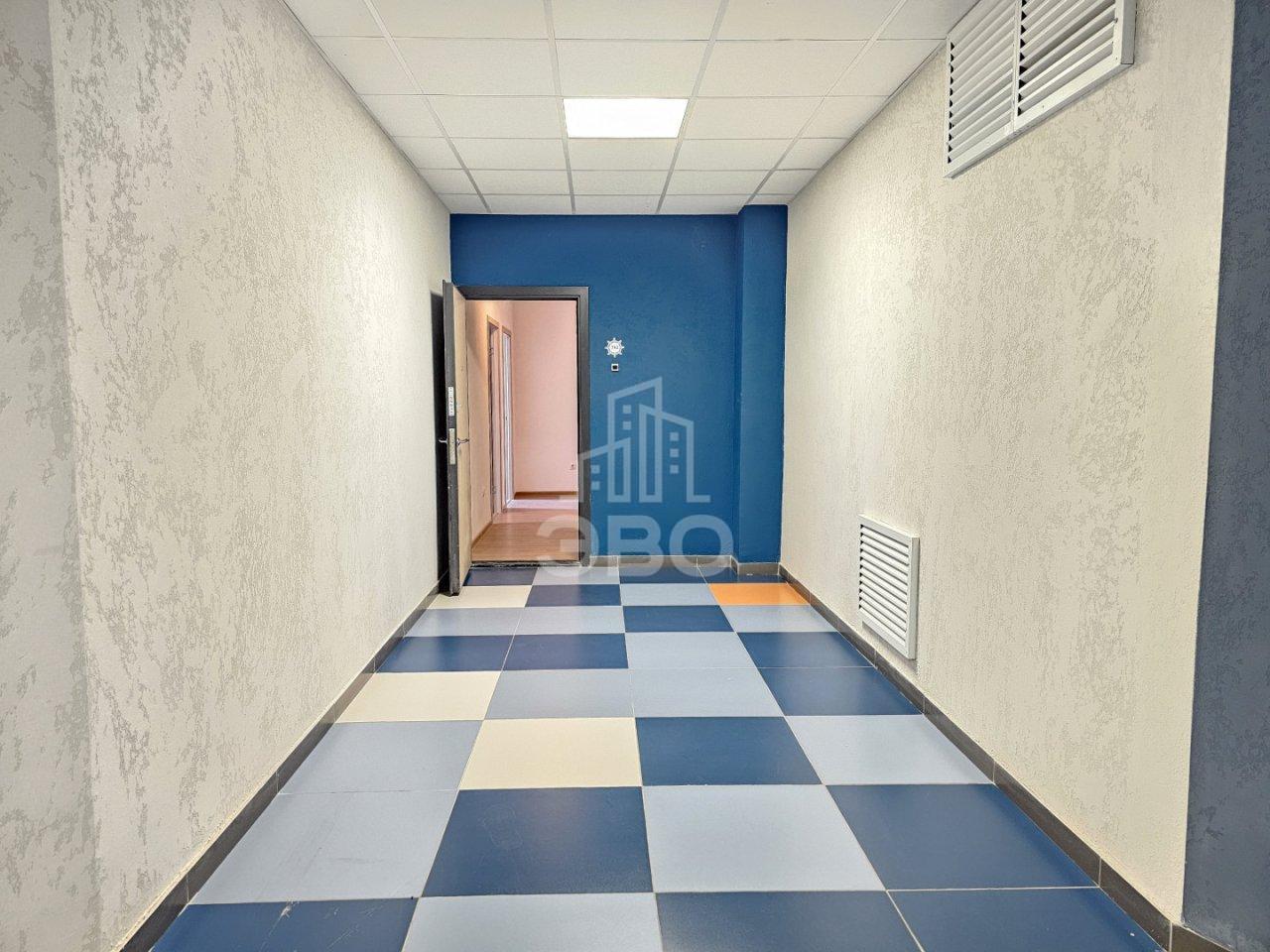 трехкомнатная квартира в Санкт-Петербурге по адресу: Вилькицкий б-р., 7, строение 1