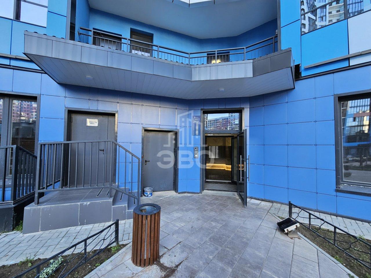 трехкомнатная квартира в Санкт-Петербурге по адресу: Вилькицкий б-р., 7, строение 1