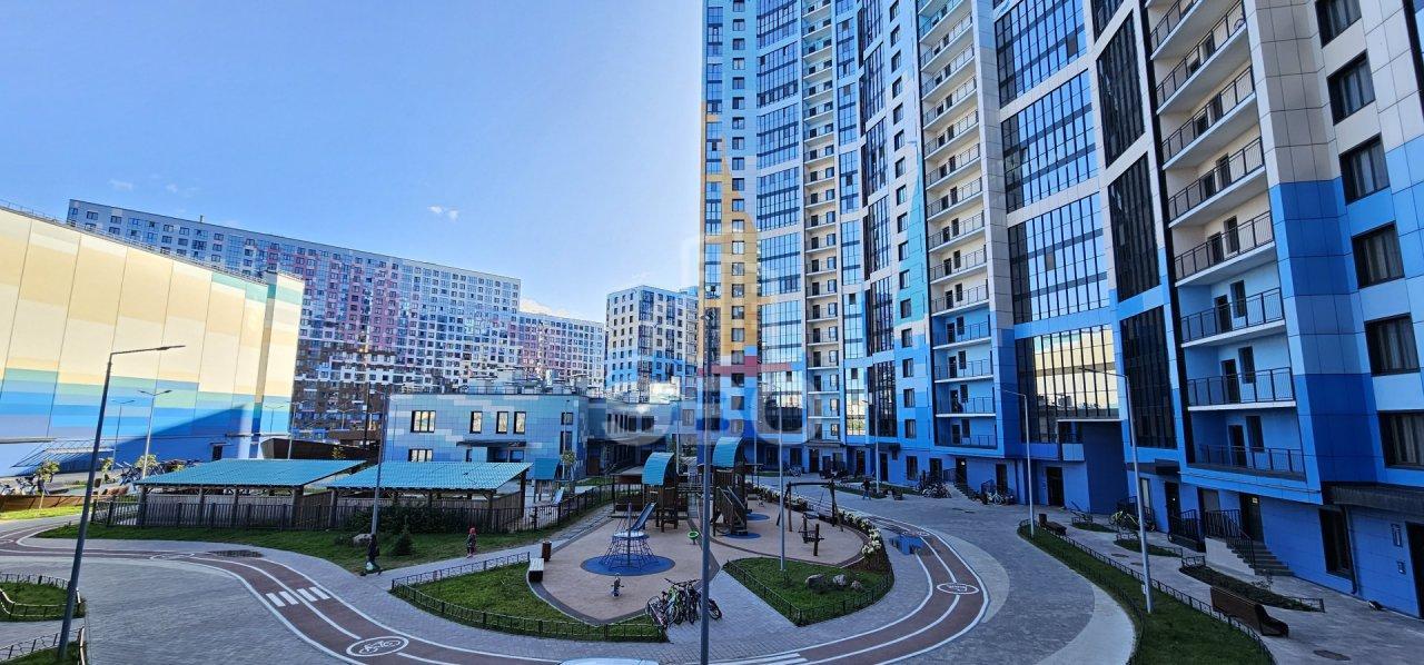 трехкомнатная квартира в Санкт-Петербурге по адресу: Вилькицкий б-р., 7, строение 1