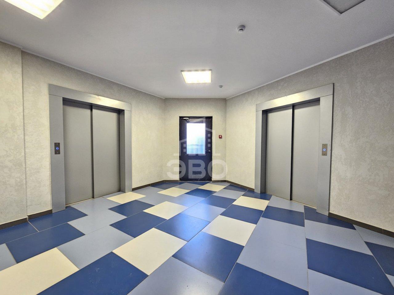 трехкомнатная квартира в Санкт-Петербурге по адресу: Вилькицкий б-р., 7, строение 1