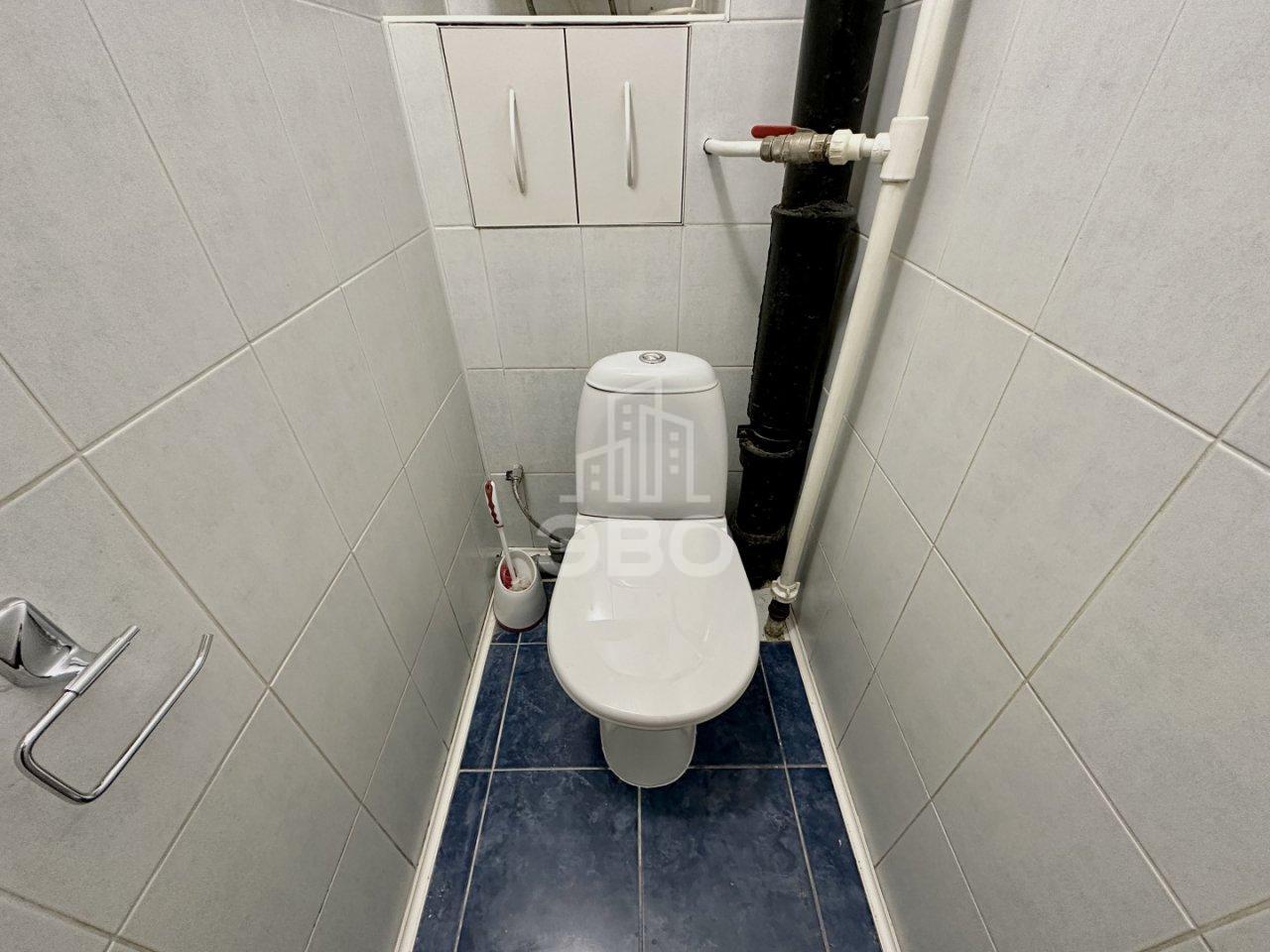 трехкомнатная квартира в Санкт-Петербурге по адресу: Непокорённых проспект, 16, к 1