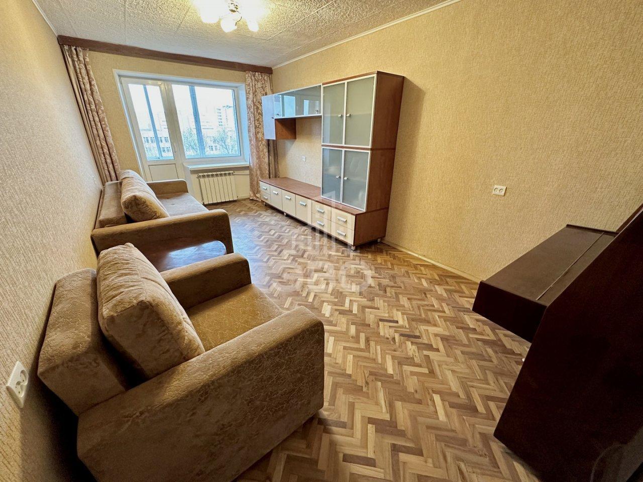 трехкомнатная квартира в Санкт-Петербурге по адресу: Непокорённых проспект, 16, к 1