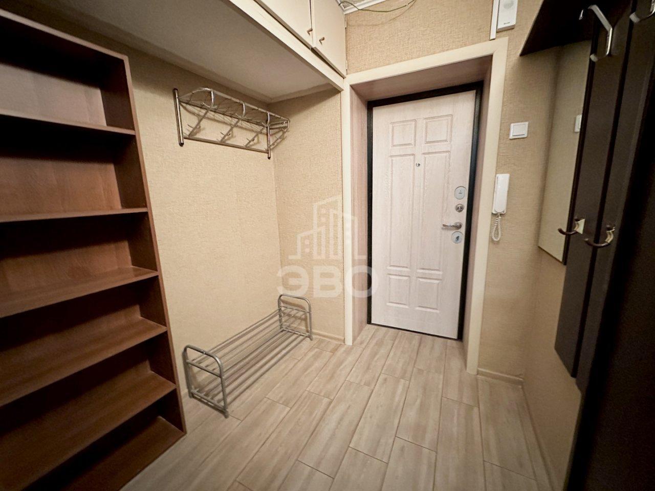 трехкомнатная квартира в Санкт-Петербурге по адресу: Непокорённых проспект, 16, к 1