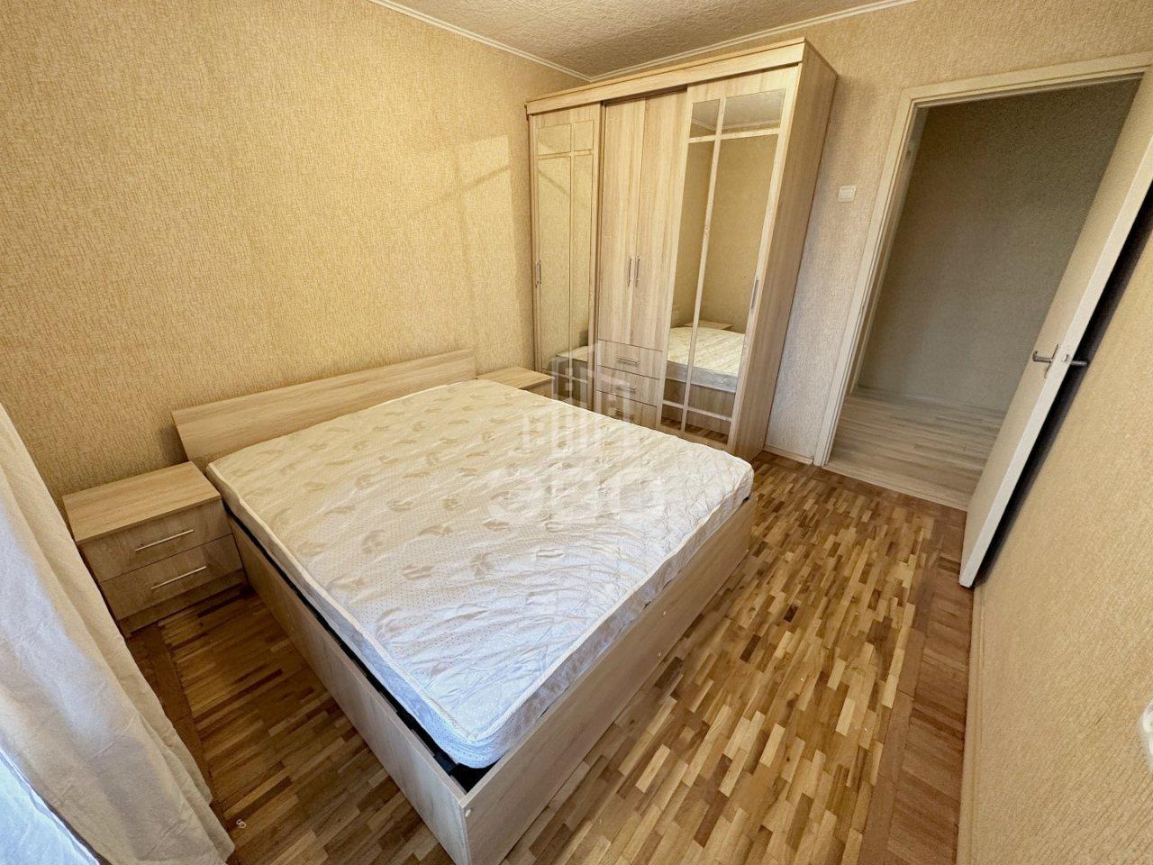 трехкомнатная квартира в Санкт-Петербурге по адресу: Непокорённых проспект, 16, к 1