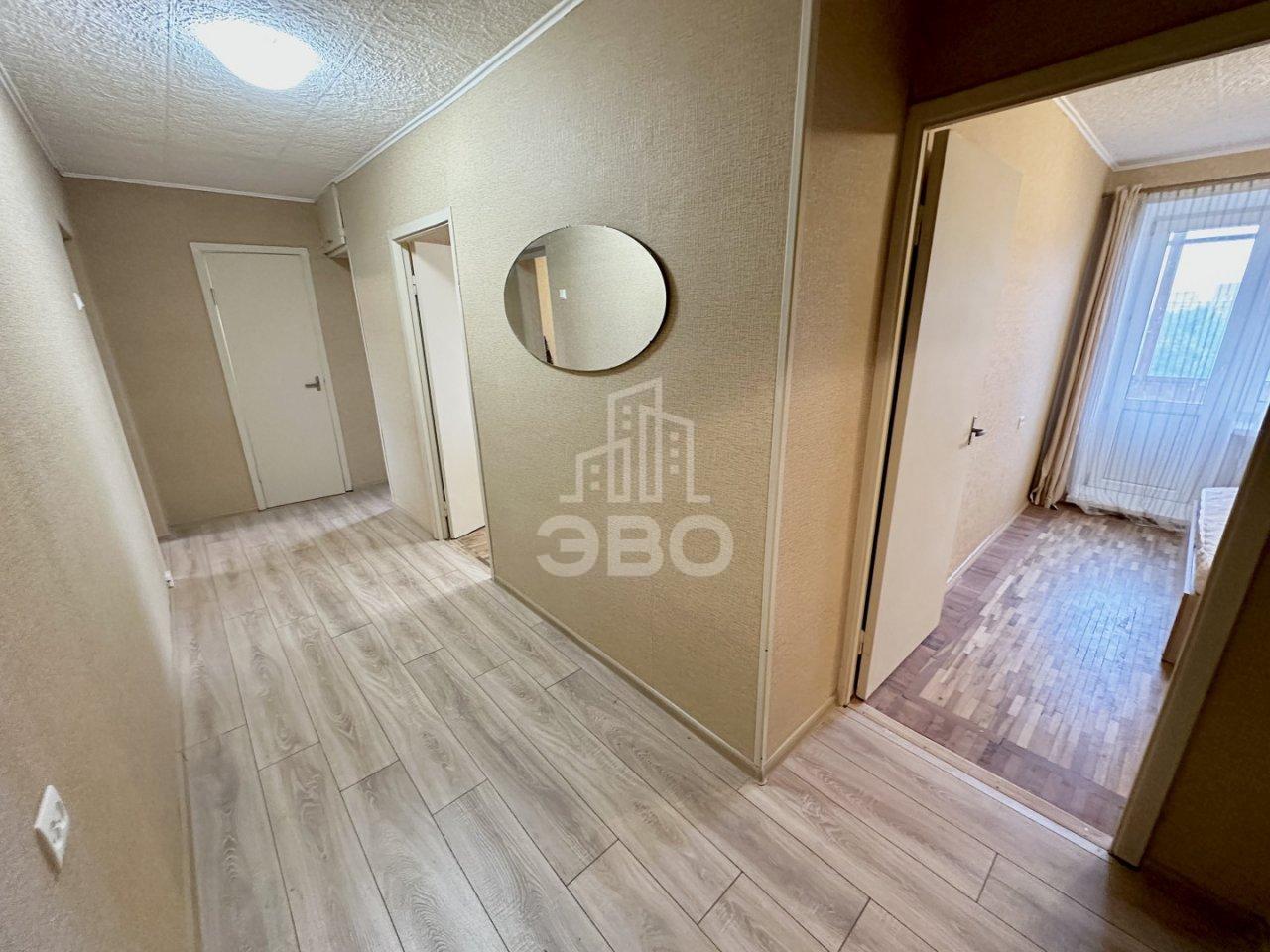 трехкомнатная квартира в Санкт-Петербурге по адресу: Непокорённых проспект, 16, к 1