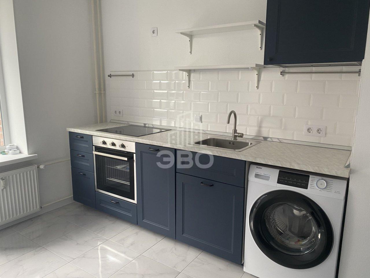 однокомнатная квартира в Санкт-Петербурге по адресу: Юнтоловский проспект, 38