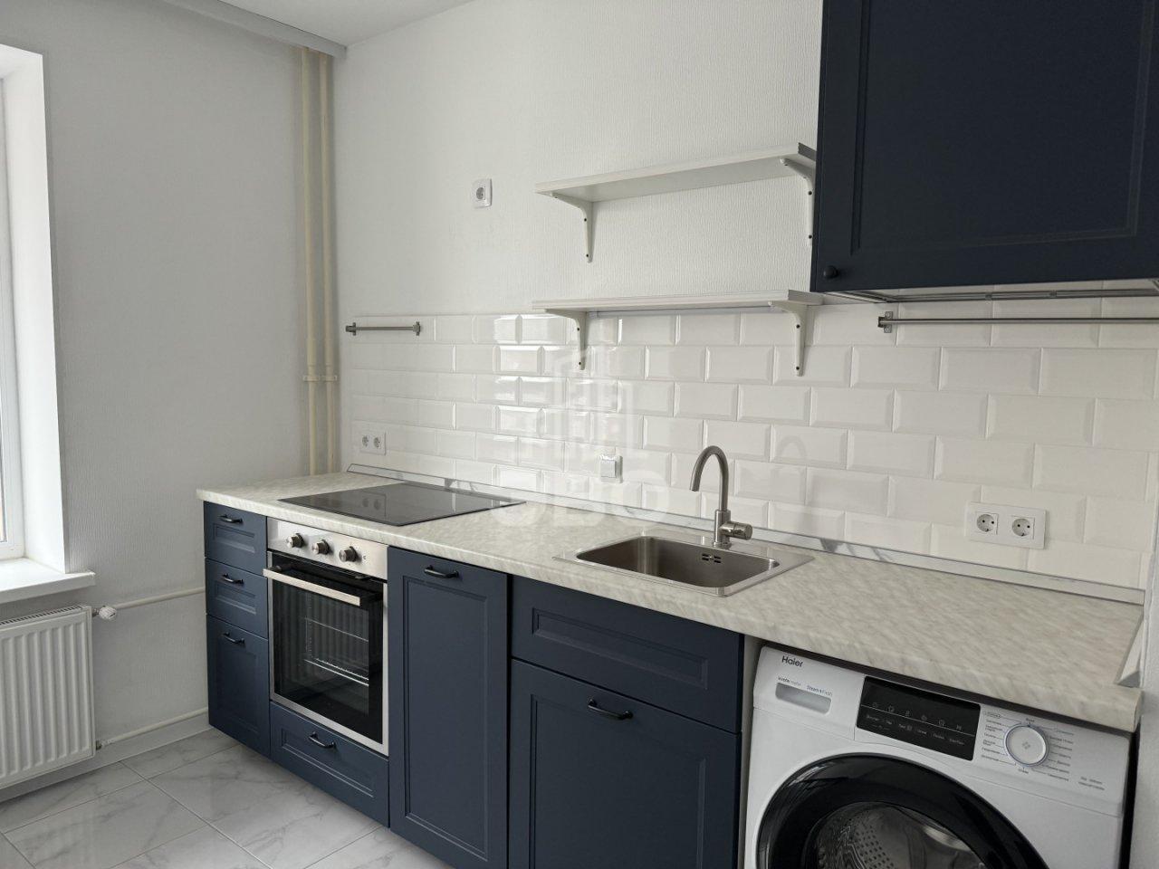 однокомнатная квартира в Санкт-Петербурге по адресу: Юнтоловский проспект, 38