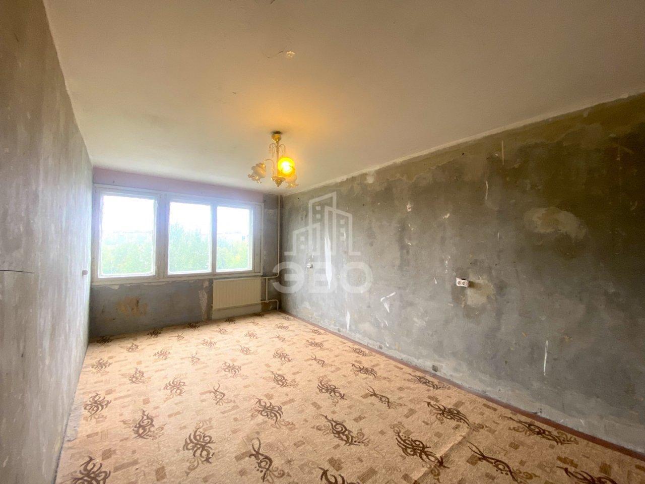 трехкомнатная квартира в Санкт-Петербурге по адресу: Народного Ополчения проспект, 221