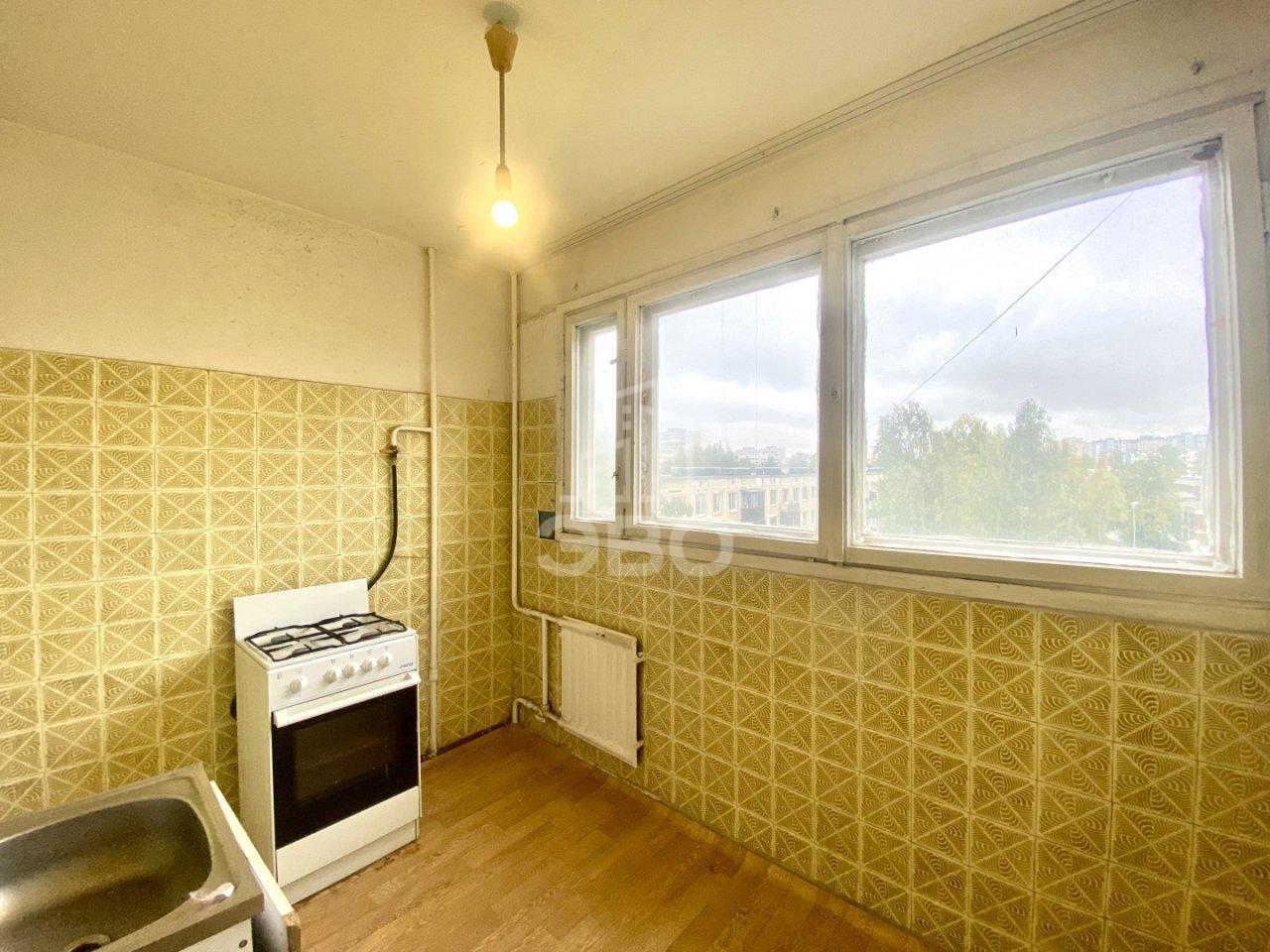 трехкомнатная квартира в Санкт-Петербурге по адресу: Народного Ополчения проспект, 221