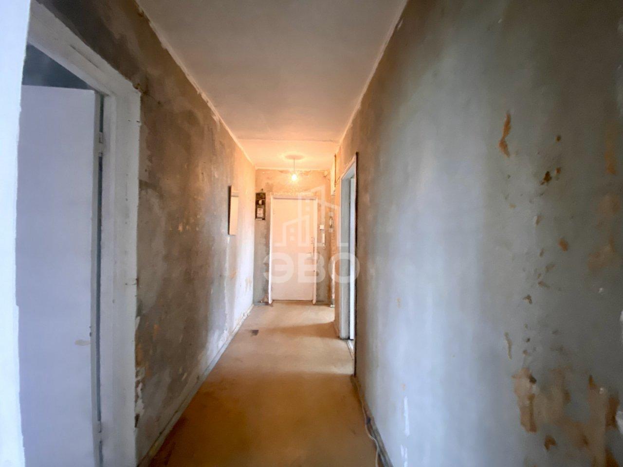 трехкомнатная квартира в Санкт-Петербурге по адресу: Народного Ополчения проспект, 221