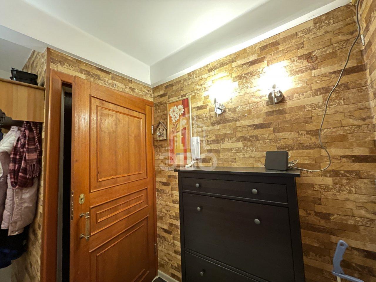 трехкомнатная квартира в Санкт-Петербурге по адресу: Бассейная ул., 77