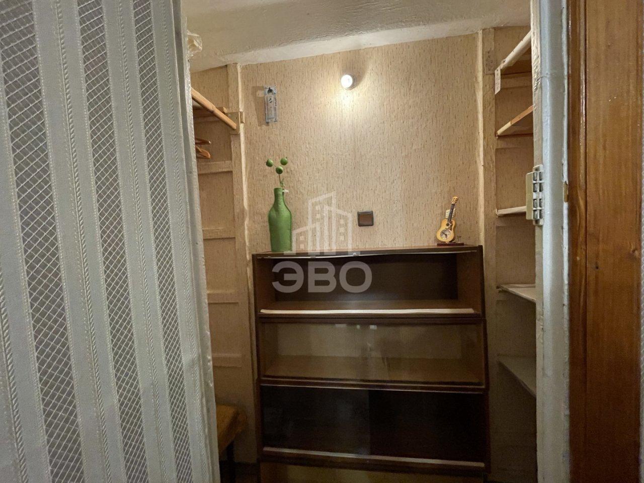 трехкомнатная квартира в Санкт-Петербурге по адресу: Бассейная ул., 77