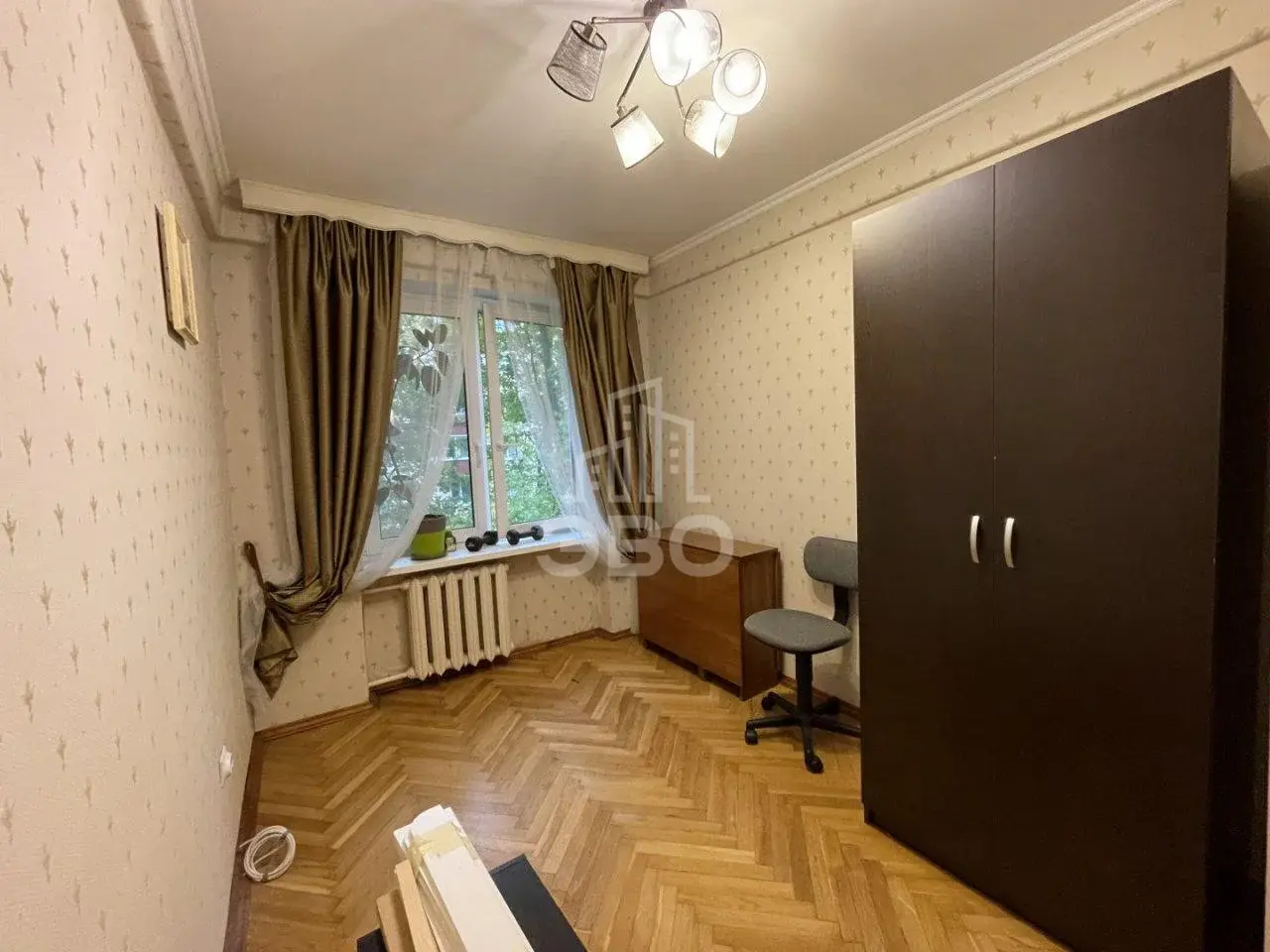 трехкомнатная квартира в Санкт-Петербурге по адресу: Бассейная ул., 77