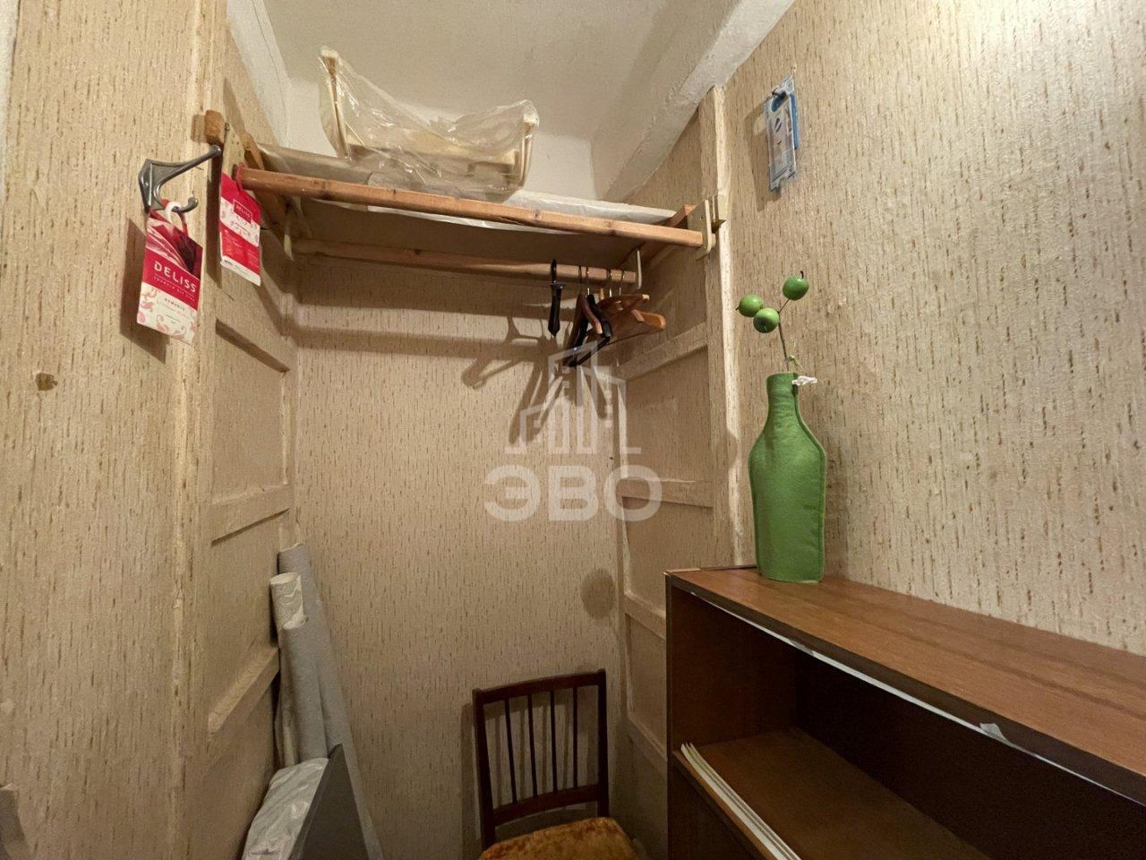 трехкомнатная квартира в Санкт-Петербурге по адресу: Бассейная ул., 77