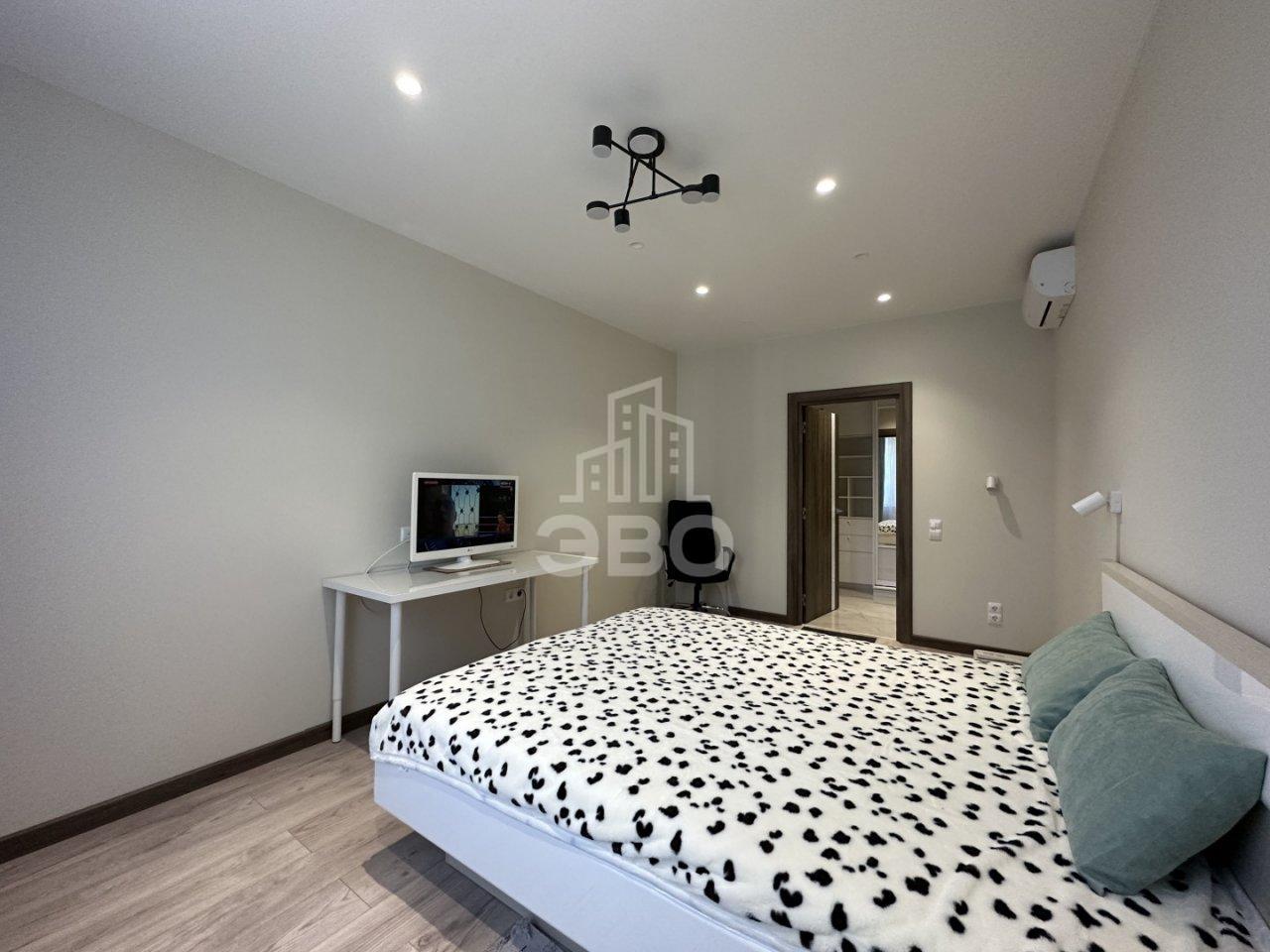 однокомнатная квартира в Санкт-Петербурге по адресу: Измайловский б-р., 4, к 2