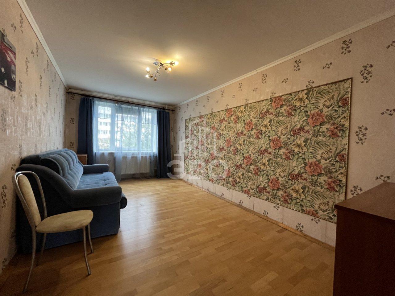 трехкомнатная квартира в Санкт-Петербурге по адресу: Композиторов ул., 22, к 1