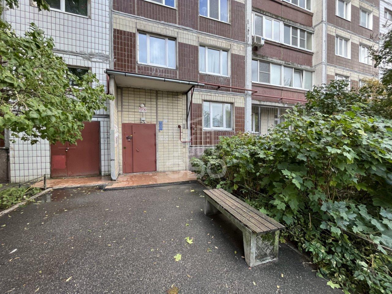 трехкомнатная квартира в Санкт-Петербурге по адресу: Композиторов ул., 22, к 1