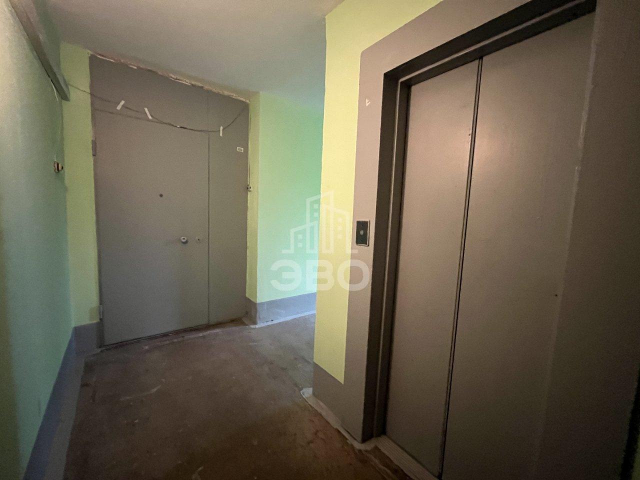 трехкомнатная квартира в Санкт-Петербурге по адресу: Композиторов ул., 22, к 1