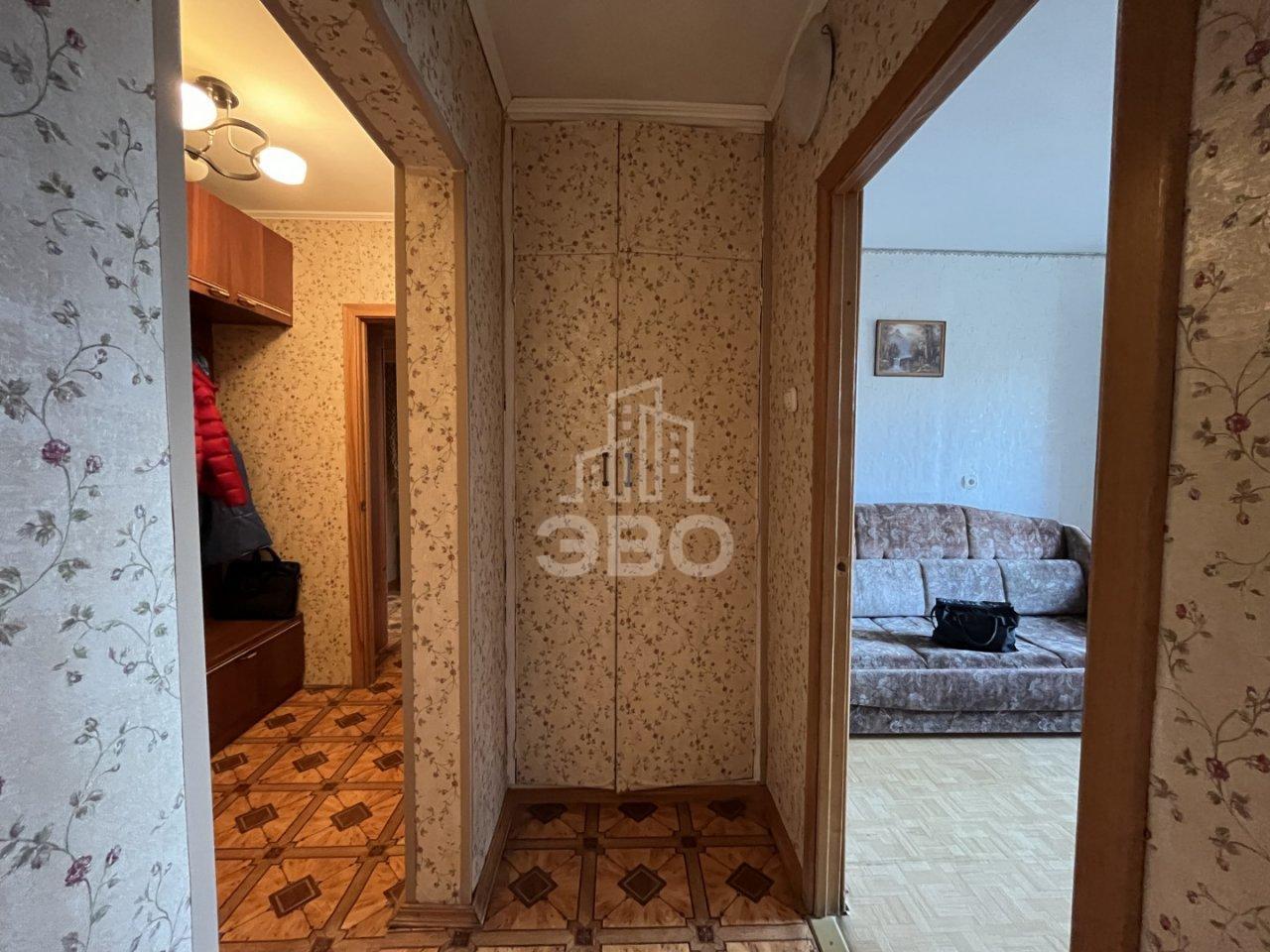 трехкомнатная квартира в Санкт-Петербурге по адресу: Композиторов ул., 22, к 1