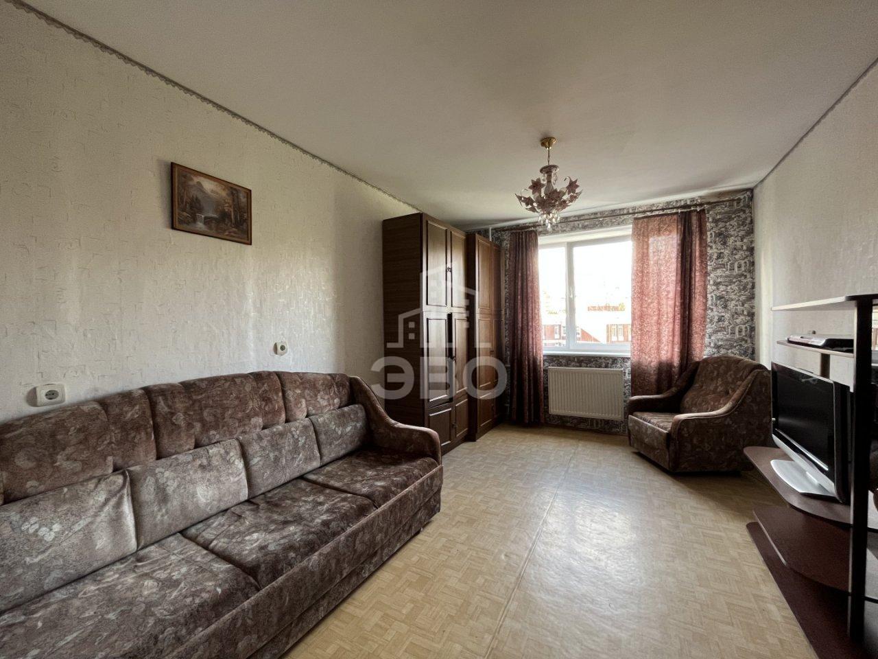 трехкомнатная квартира в Санкт-Петербурге по адресу: Композиторов ул., 22, к 1